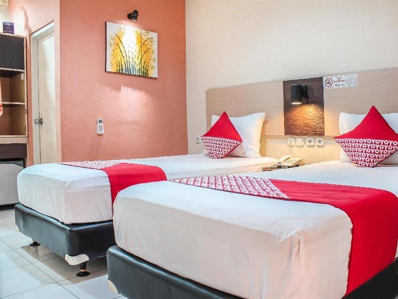 Audah Guesthouse Syariah Redpartner Jacarta Exterior foto