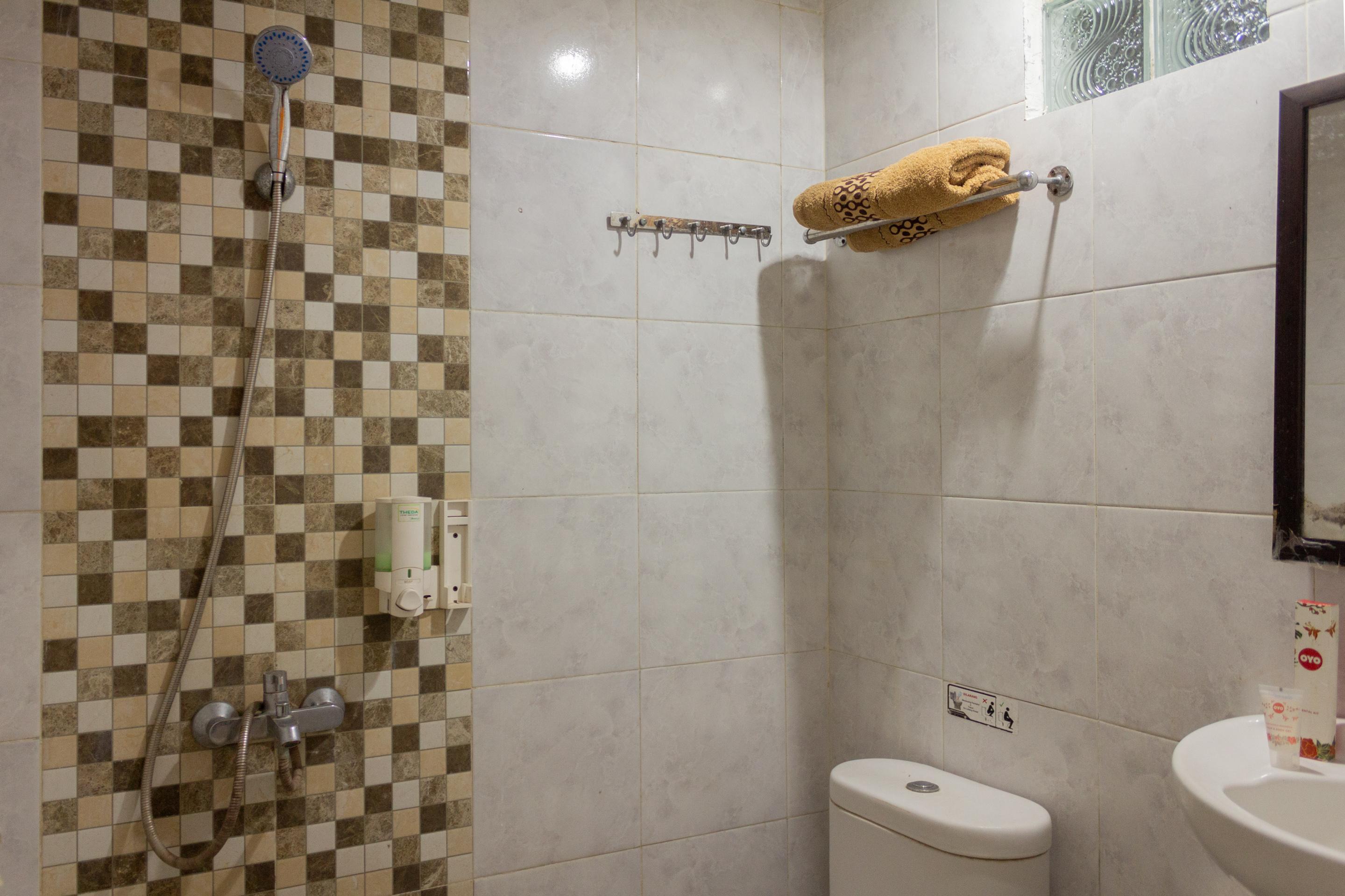 Audah Guesthouse Syariah Redpartner Jacarta Exterior foto