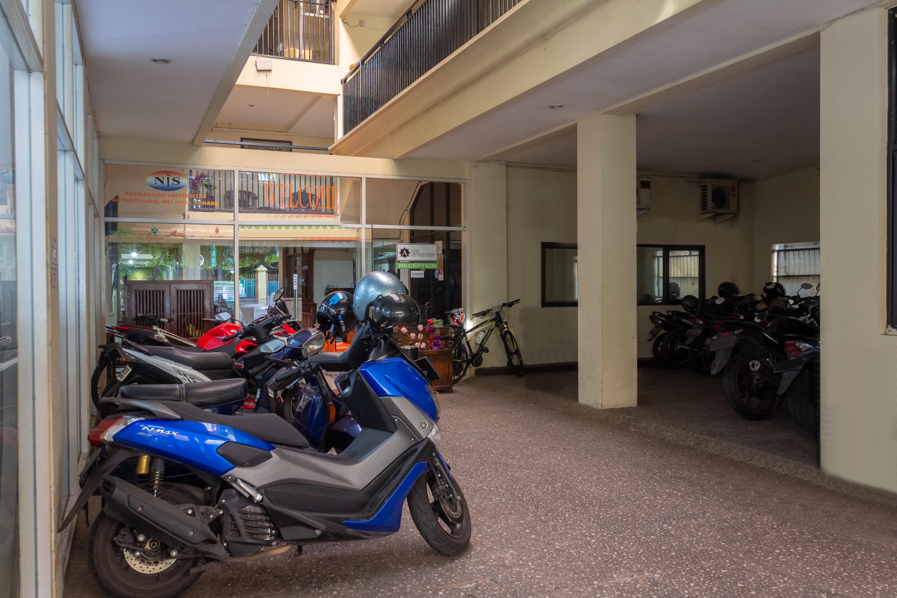 Audah Guesthouse Syariah Redpartner Jacarta Exterior foto